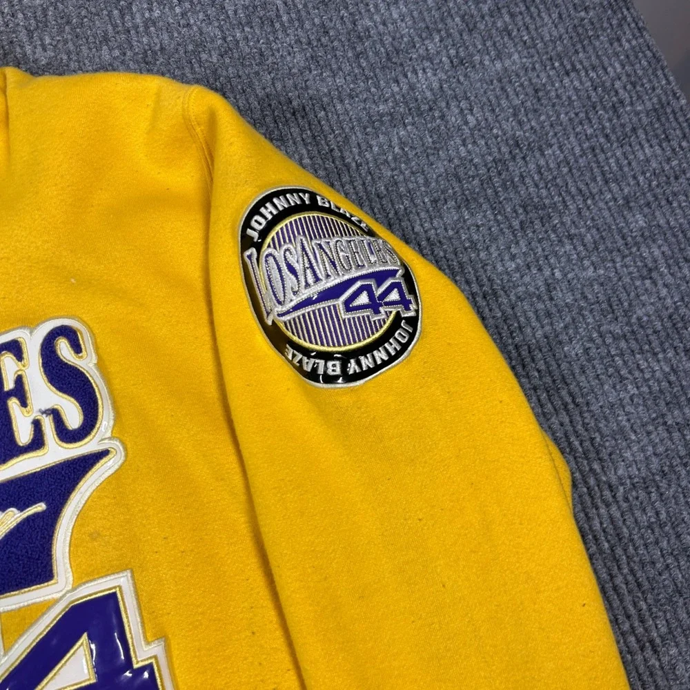 Johnny Blaze Hoodie Men's XL Los Angeles Lakers 44‎ Yellow Kobe Bryant Tribute